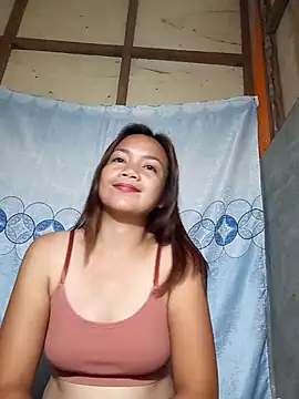 Snapshot of candy_baby1200 chatting on February 6, 2026, 3:11 am candy baby1200 online show from February 6, 2026, 3:11 am