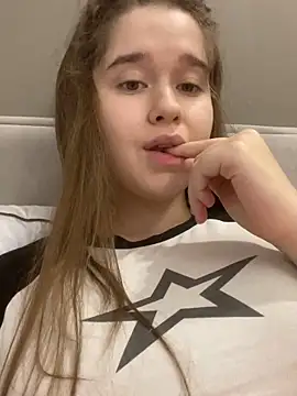 HornyGirlH online show from November 24, 2025, 1:49 am