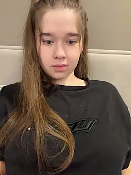 Snapshot of HornyGirlH chatting on January 17, 2026, 3:33 am HornyGirlH online show from January 17, 2026, 3:33 am