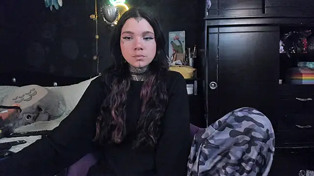 Lilmarieee online show from November 11, 2025, 11:16 pm