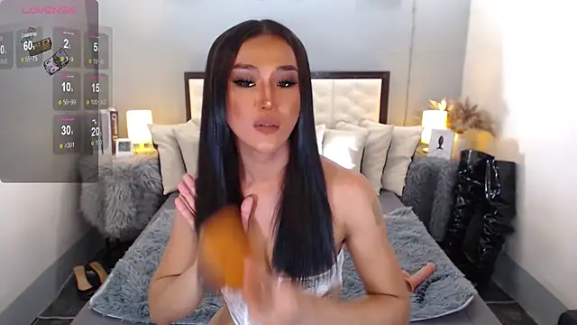 Snapshot of tanGINAmoe chatting on January 9, 2025, 12:57 am tanGINAmoe online show from January 9, 2025, 12:57 am