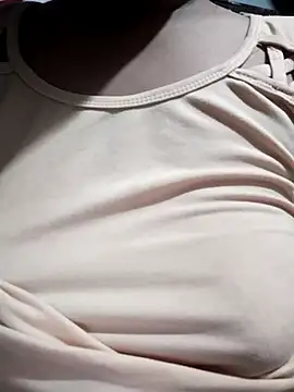 Snapshot of xxyourfantasyxx chatting on February 17, 2025, 12:43 am xxyourfantasyxx online show from February 17, 2025, 12:43 am