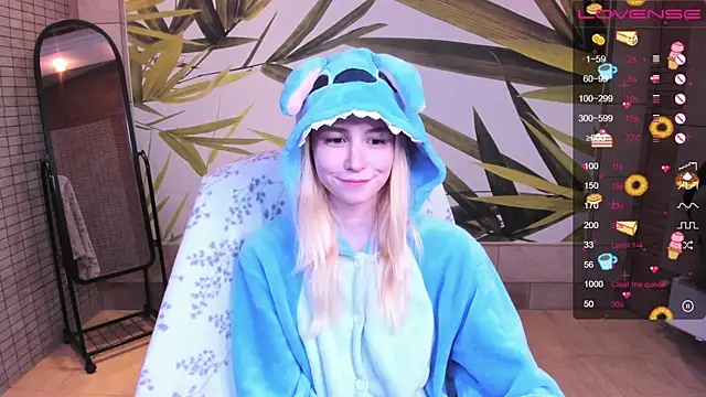 Snapshot of fleximona chatting on February 15, 2026, 10:14 am fleximona online show from February 15, 2026, 10:14 am