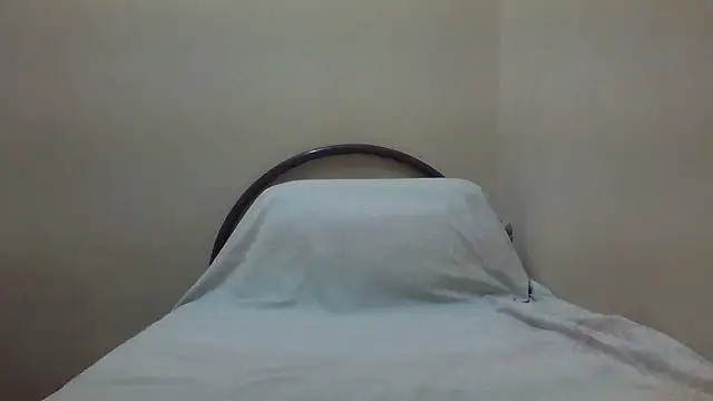 Snapshot of Annerae chatting on January 22, 2025, 3:18 pm Annerae online show from January 22, 2025, 3:18 pm