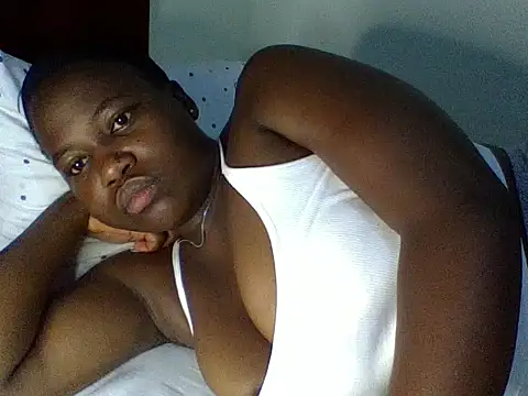cute-marianna online show from April 28, 2026, 4:06 am