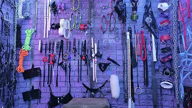 Snapshot of PANDORANEZZ chatting on February 5, 2026, 7:13 am PANDORANEZZ online show from February 5, 2026, 7:13 am