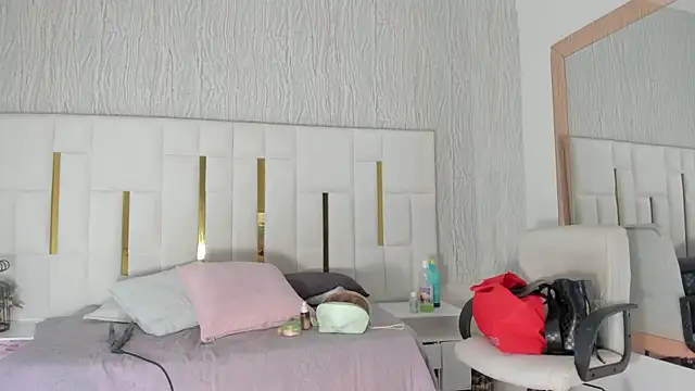 Meghan stonne  online show from January 10, 2026, 7:15 pm