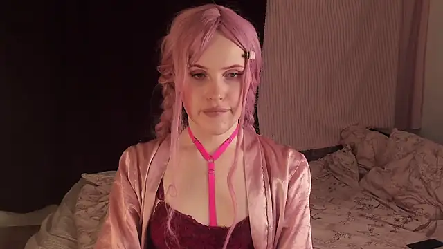 EffieMinki online show from December 12, 2024, 12:27 am