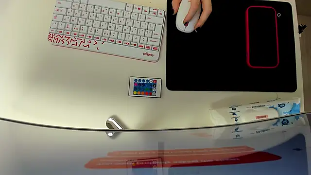 Snapshot of EffieMinki chatting on March 3, 2026, 8:59 pm EffieMinki online show from March 3, 2026, 8:59 pm