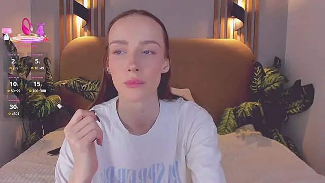 Snapshot of Kira_Quinn chatting on December 23, 2025, 7:17 am Kira Quinn online show from December 23, 2025, 7:17 am