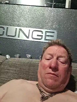 Snapshot of tomtom111111 chatting on December 16, 2025, 9:09 pm tomtom111111 online show from December 16, 2025, 9:09 pm