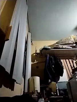 Snapshot of Thadew chatting on November 25, 2025, 10:43 pm Thadew online show from November 25, 2025, 10:43 pm