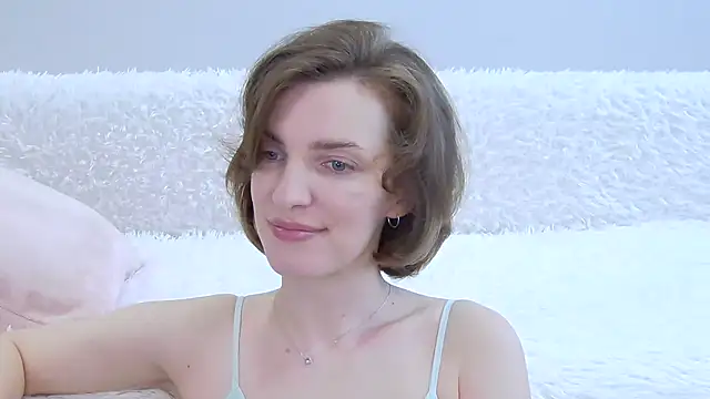 Beauty Alex online show from May 23, 2026, 2:39 am