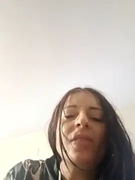 Snapshot of khloebanques chatting on March 1, 2026, 11:51 pm khloebanques online show from March 1, 2026, 11:51 pm