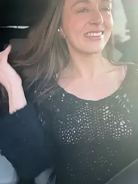 Snapshot of lunagirl13 chatting on January 13, 2026, 10:37 pm lunagirl13 online show from January 13, 2026, 10:37 pm