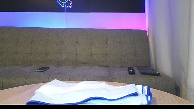 MattxFeet online show from November 27, 2025, 9:50 pm