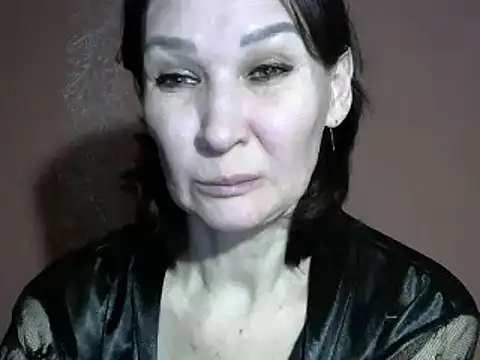 PrettyAndWild online show from March 21, 2025, 5:12 pm