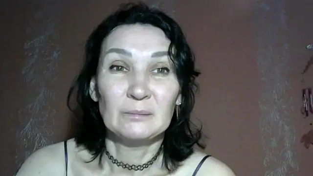 PrettyAndWild online show from October 30, 2025, 3:24 pm