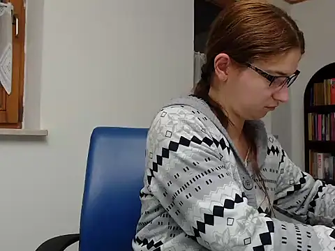 Snapshot of Geile-Luna chatting on January 16, 2026, 8:35 pm Geile-Luna online show from January 16, 2026, 8:35 pm