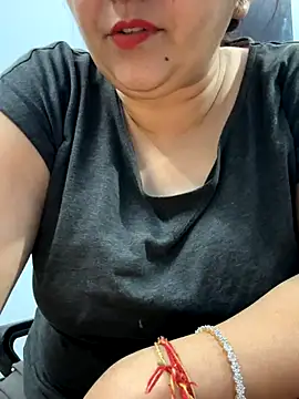 Snapshot of Preet_Kaur_69 chatting on October 28, 2025, 3:21 am Preet Kaur 69 online show from October 28, 2025, 3:21 am