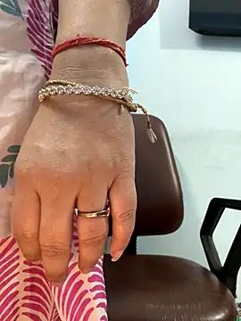 Snapshot of Preet_Kaur_69 chatting on November 20, 2025, 6:18 pm Preet Kaur 69 online show from November 20, 2025, 6:18 pm