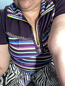 Snapshot of Preet_Kaur_69 chatting on April 18, 2026, 5:28 pm Preet Kaur 69 online show from April 18, 2026, 5:28 pm
