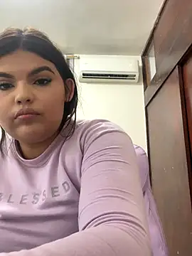 Lia sexx online show from October 24, 2025, 7:10 pm