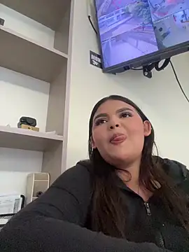 Lia sexx online show from November 22, 2025, 7:24 pm