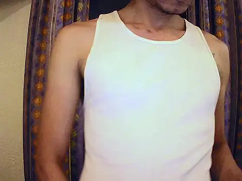 Snapshot of Latinopervs chatting on March 13, 2026, 4:30 am Latinopervs online show from March 13, 2026, 4:30 am