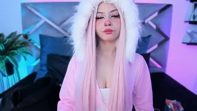 Keidy rose online show from October 31, 2025, 7:04 pm