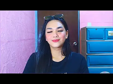 WONDERWOMAN2023 online show from November 23, 2025, 7:57 pm