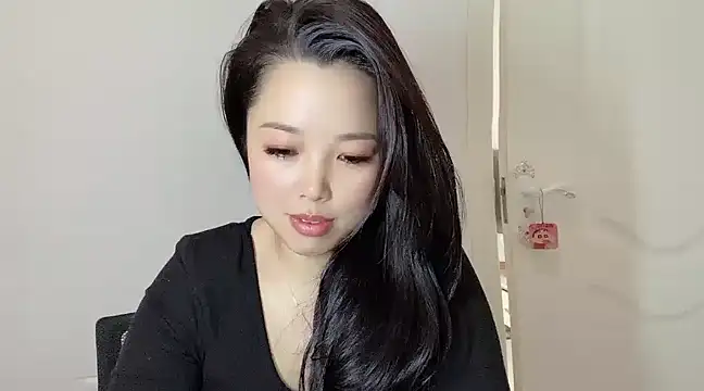 Snapshot of kk_lele chatting on December 20, 2024, 5:04 am kk lele online show from December 20, 2024, 5:04 am