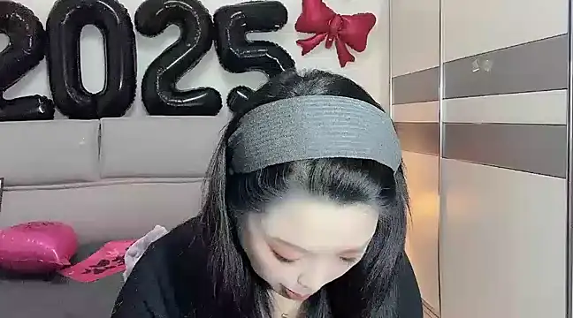 Snapshot of kk_lele chatting on January 4, 2025, 8:17 am kk lele online show from January 4, 2025, 8:17 am