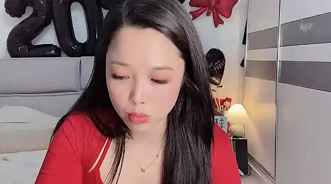 Snapshot of kk_lele chatting on February 7, 2025, 5:29 pm kk lele online show from February 7, 2025, 5:29 pm