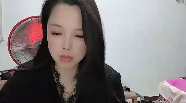 Snapshot of kk_lele chatting on February 19, 2025, 2:23 pm kk lele online show from February 19, 2025, 2:23 pm
