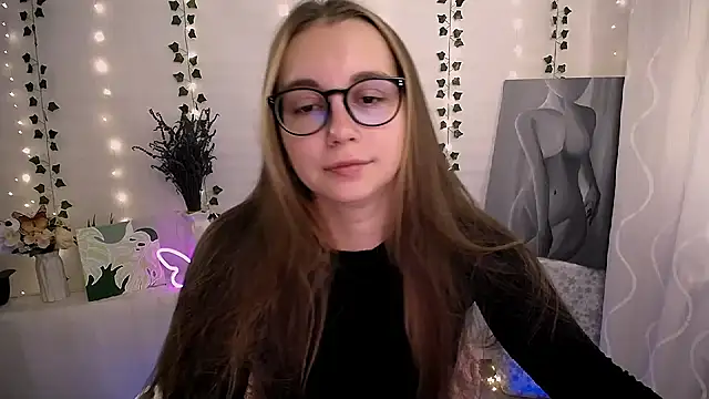 Snapshot of SweetPrincess_ chatting on September 26, 2025, 5:33 am SweetPrincess online show from September 26, 2025, 5:33 am