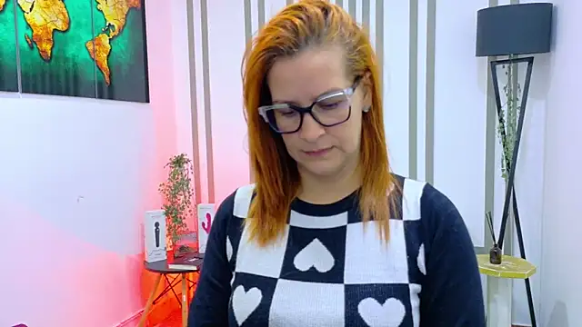 Snapshot of Britney_taylor_ chatting on October 24, 2025, 12:08 am Britney taylor online show from October 24, 2025, 12:08 am