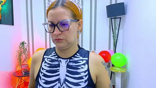 Snapshot of Britney_taylor_ chatting on November 10, 2025, 8:52 pm Britney taylor online show from November 10, 2025, 8:52 pm