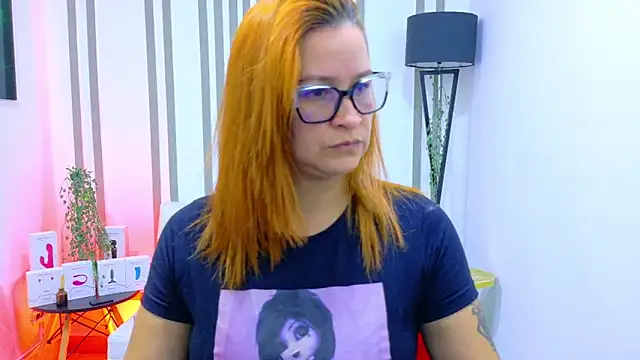 Snapshot of Britney_taylor_ chatting on November 12, 2025, 9:36 pm Britney taylor online show from November 12, 2025, 9:36 pm