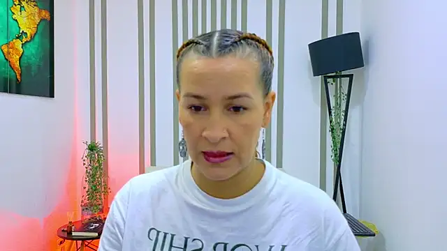 Snapshot of Britney_taylor_ chatting on November 20, 2025, 6:29 pm Britney taylor online show from November 20, 2025, 6:29 pm