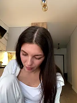 Snapshot of little_belucci chatting on January 12, 2026, 2:11 pm little belucci online show from January 12, 2026, 2:11 pm