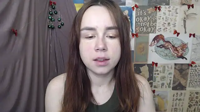 Snapshot of VeryVeryVeryShy_ chatting on January 19, 2026, 6:50 am VeryVeryVeryShy online show from January 19, 2026, 6:50 am