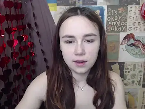 Snapshot of VeryVeryVeryShy_ chatting on February 11, 2026, 7:02 am VeryVeryVeryShy online show from February 11, 2026, 7:02 am