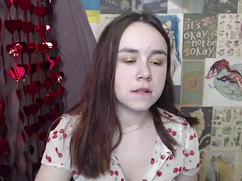 Snapshot of VeryVeryVeryShy_ chatting on February 18, 2026, 6:31 am VeryVeryVeryShy online show from February 18, 2026, 6:31 am