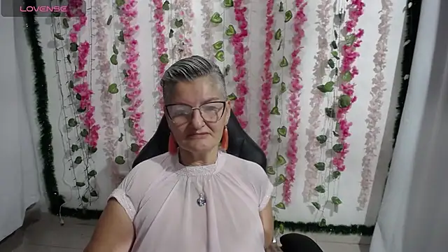 bety-cum2 online show from February 7, 2025, 11:12 am