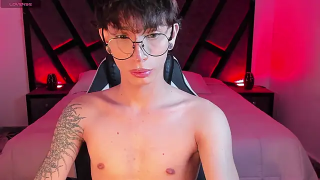 AndyWiilliams online show from March 10, 2026, 11:10 pm