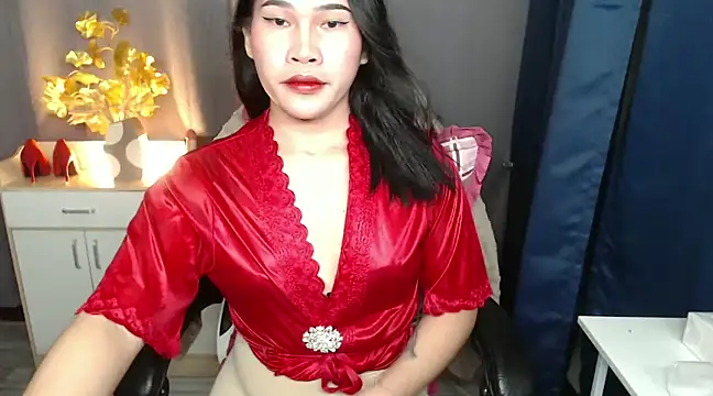 Snapshot of Ur_Fantastic_Lina chatting on February 1, 2025, 10:44 pm Ur Fantastic Lina online show from February 1, 2025, 10:44 pm