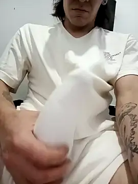 Snapshot of Alex012501 chatting on December 14, 2024, 11:29 am Alex012501 online show from December 14, 2024, 11:29 am