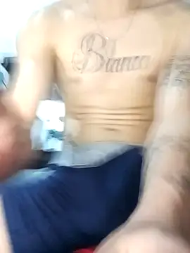 Snapshot of Alex012501 chatting on January 17, 2025, 1:36 am Alex012501 online show from January 17, 2025, 1:36 am