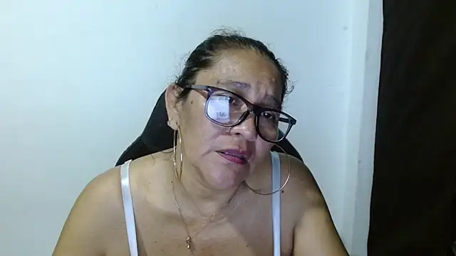 Snapshot of katia_mature chatting on October 26, 2025, 2:39 am katia mature online show from October 26, 2025, 2:39 am